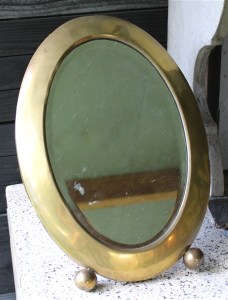 kapspiegel koper op bolpootjes 18095